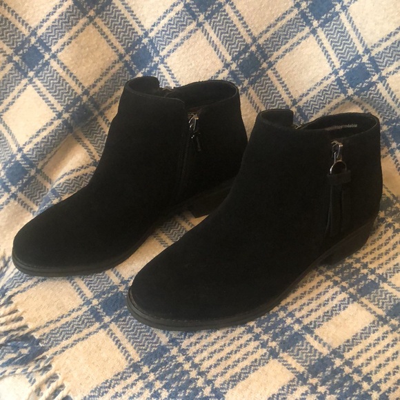 Blondo Waterproof Black Suede Ankle Boots, like new - Women’s 8W - Picture 4 of 7